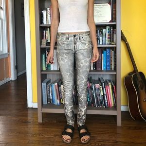 Animal print jeans/stamp